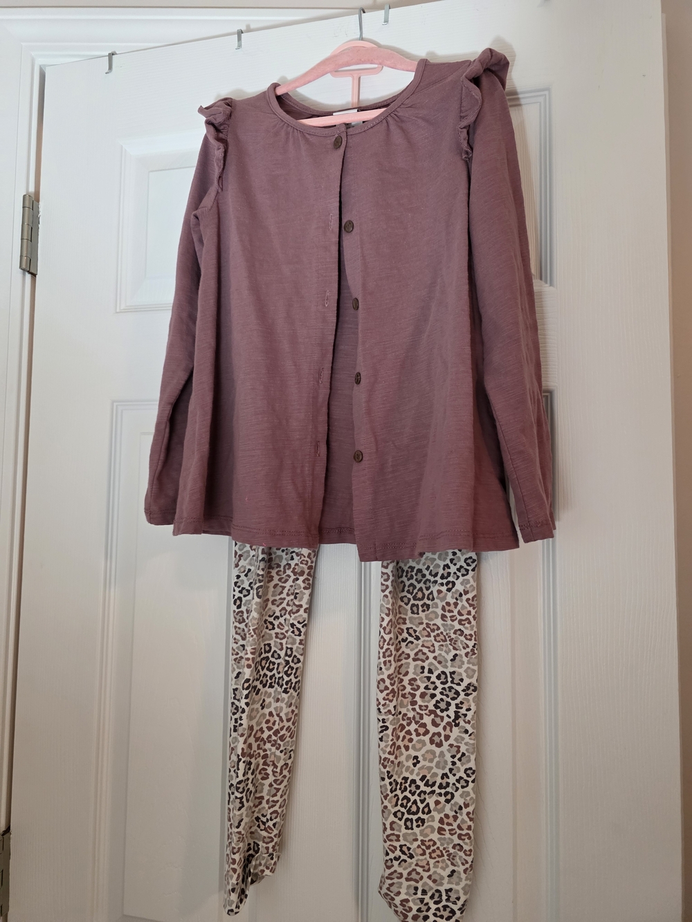 Tahari Mauve Button-Front Tunic with Leopard Print Leggings